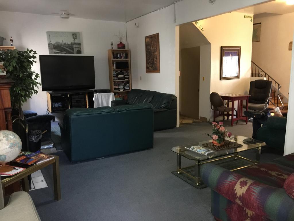 Avenues Hostel Солт-Лейк-Сити Экстерьер фото
